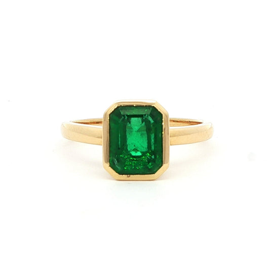 18ct Yellow Gold 1.72ct Emerald Cut Emerald Ring