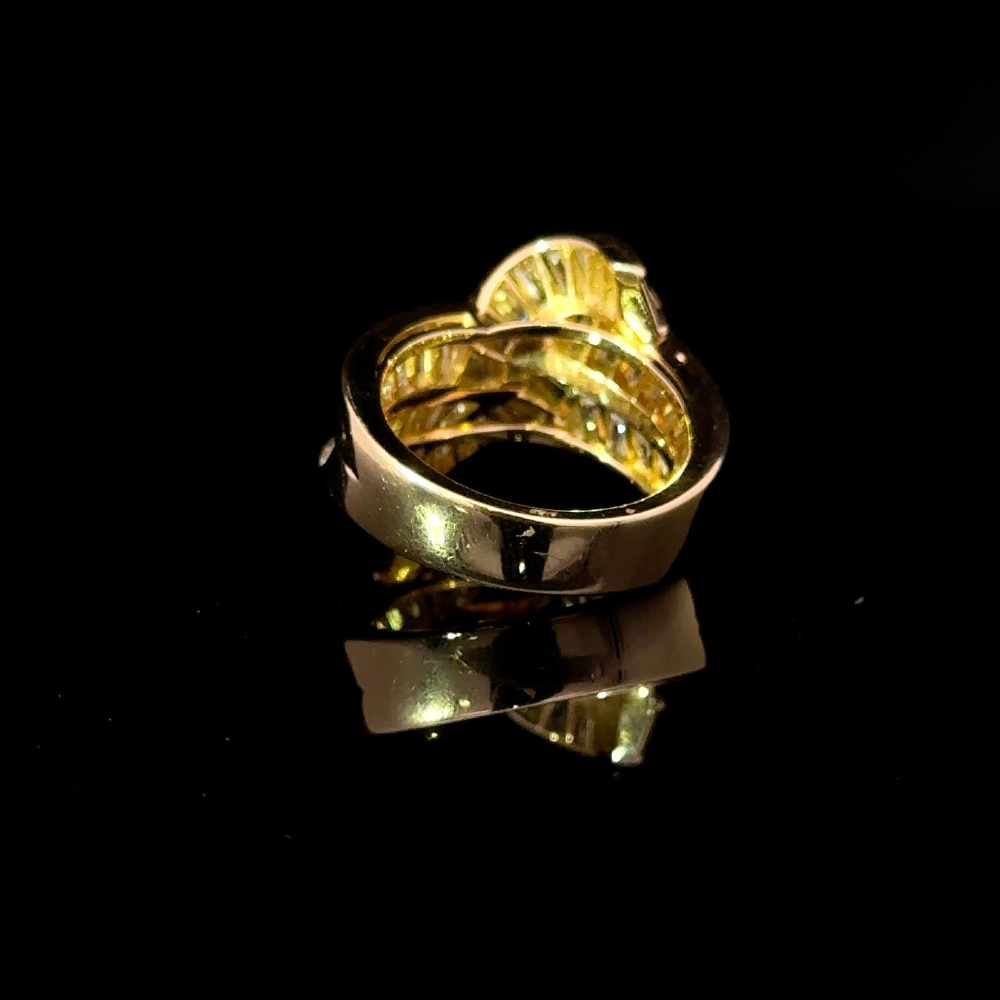 18ct Yellow Gold Diamond Crossover Ring