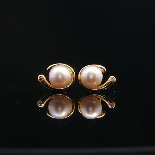 18ct Yellow Gold Pearl and Diamond Earrings